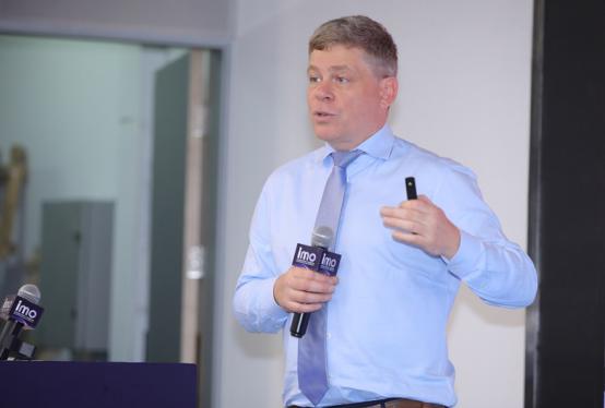 医工结合：医用机器人产业发展面临的最大挑战